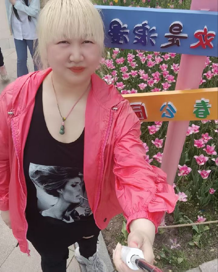 美女讲段子