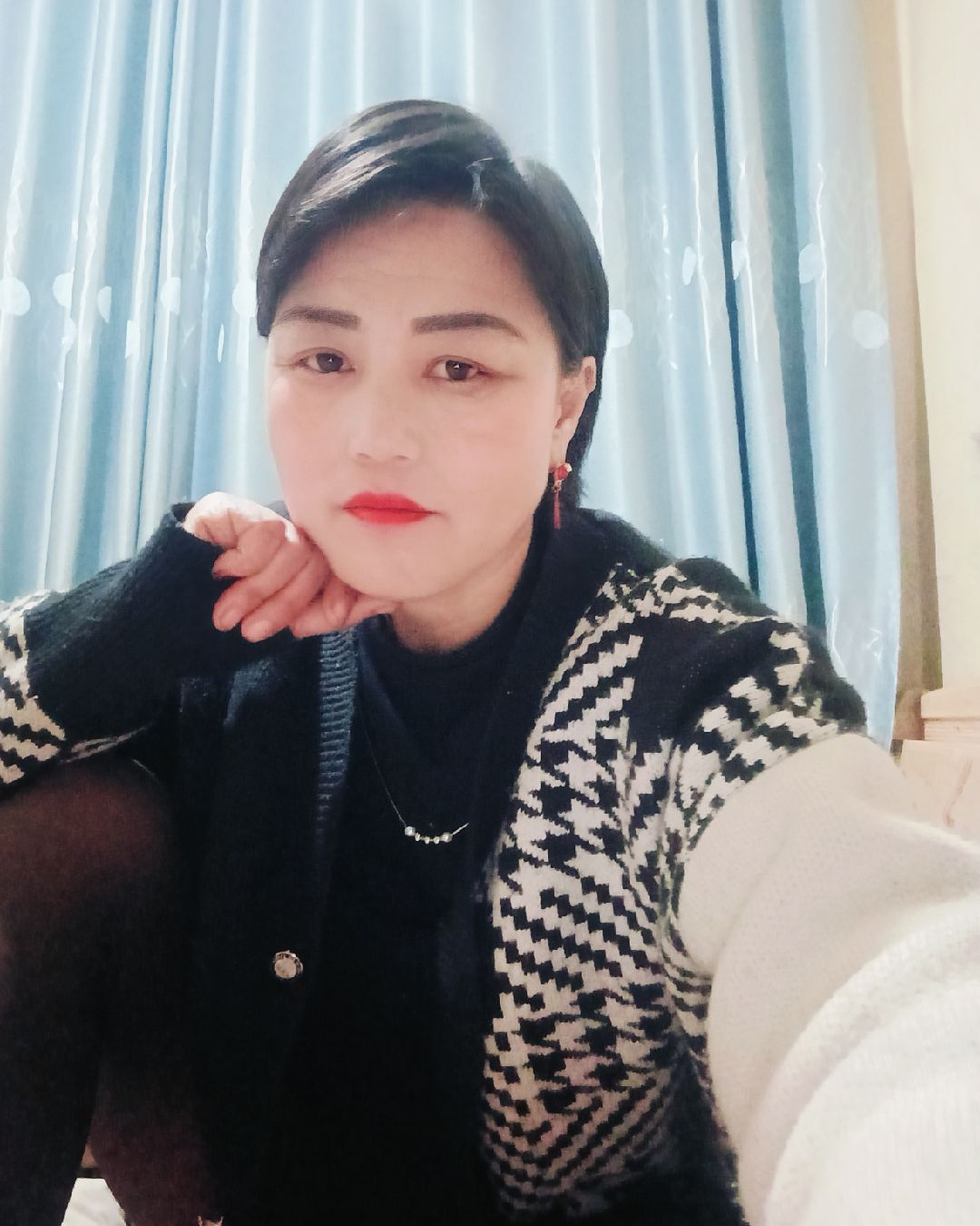 麻辣女孩开播啦