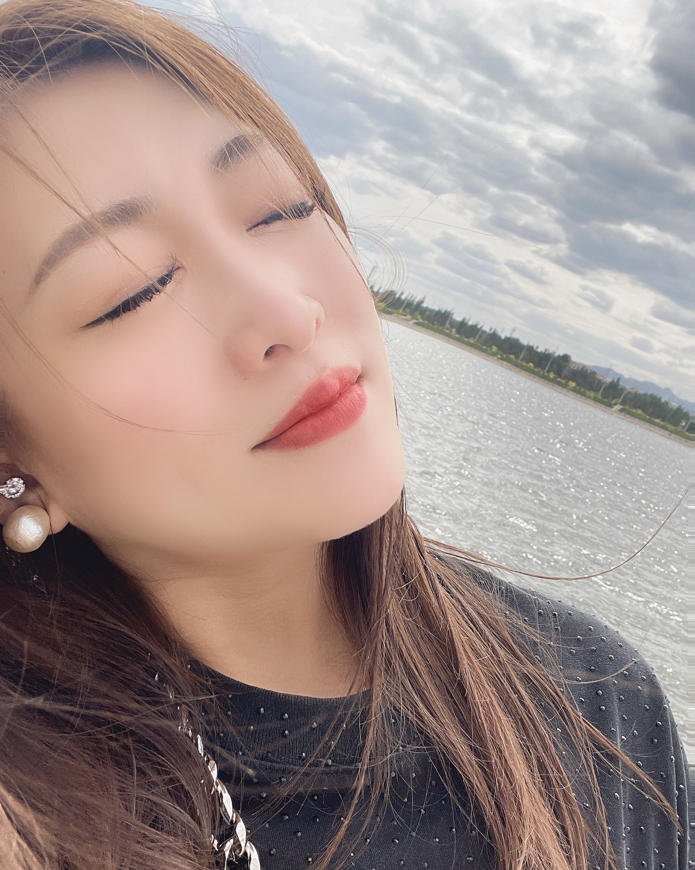 俊美暖暖 正在直播