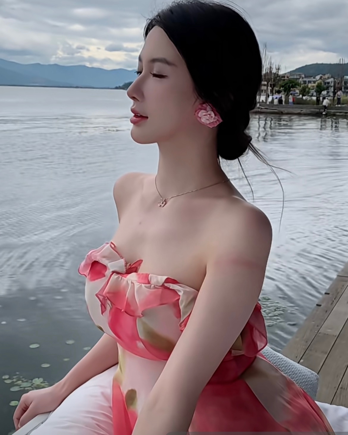 穿着拖鞋闯世界